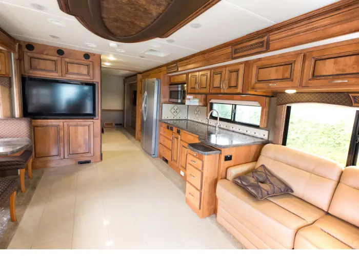 can you live in an rv